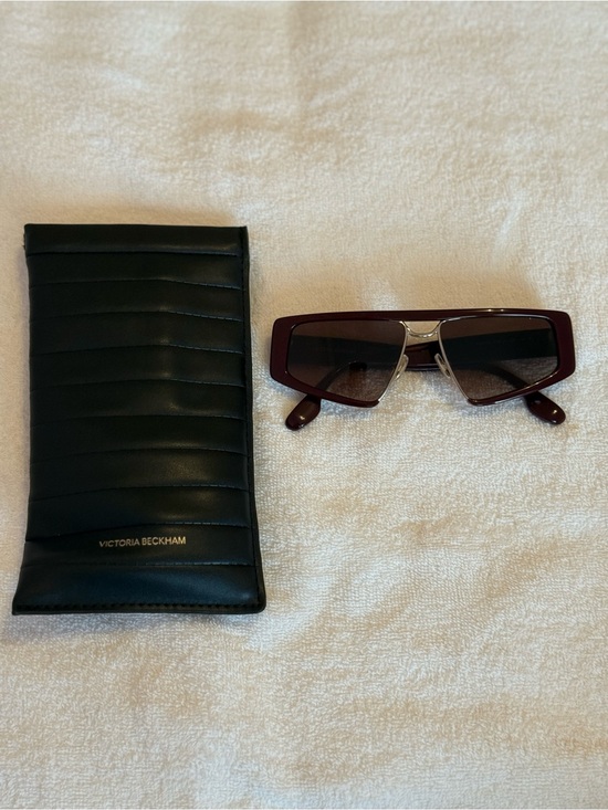 Victoria Beckham Accessories - Victoria Beckham Sunglasses VB247S 608 Wine